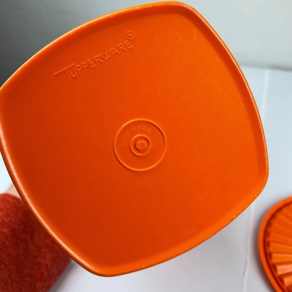 Vintage Tupperware - Picture 4 of 4